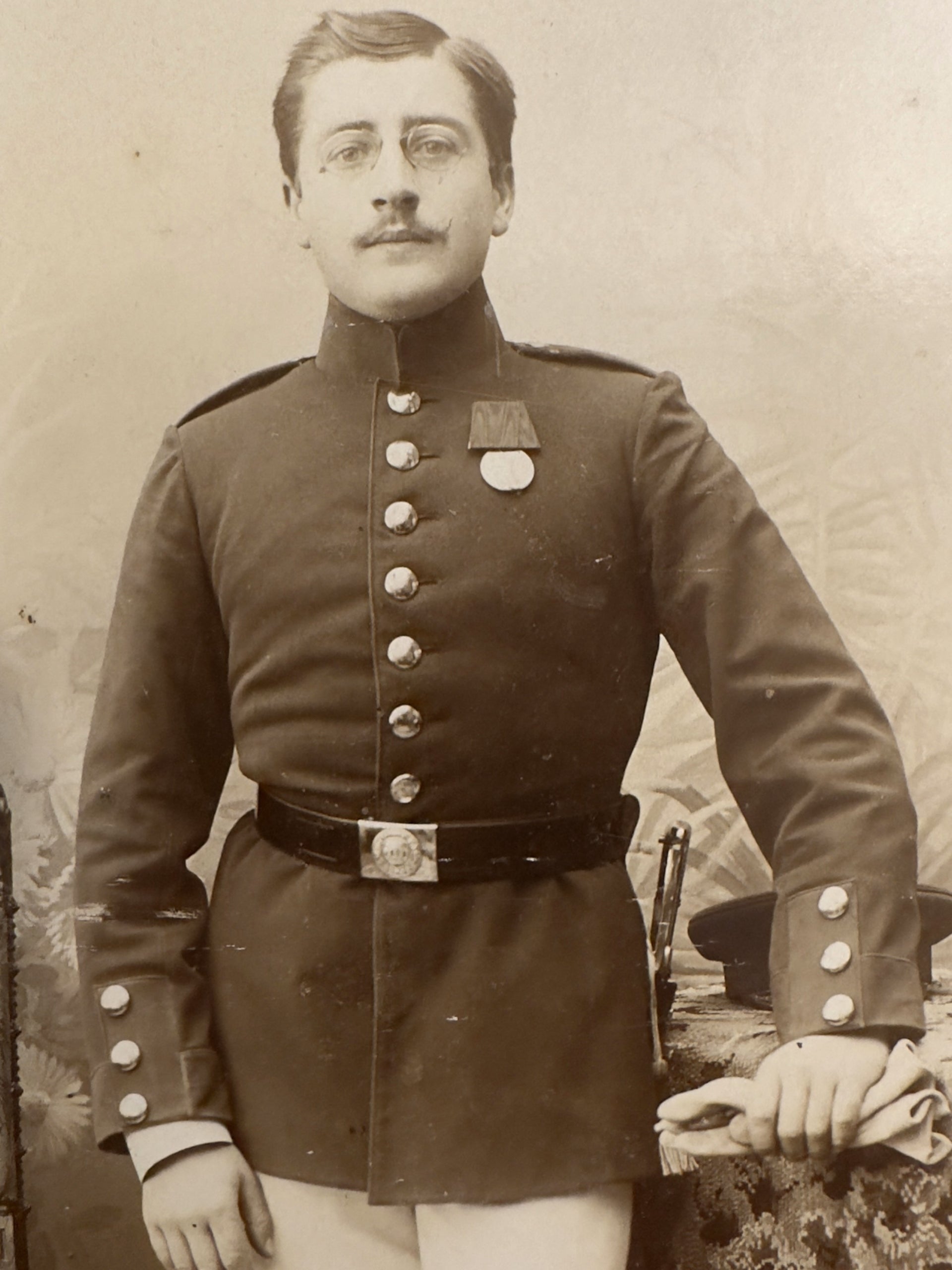 Imperial German Infantry Soldier Cabinet Photo Magdeburg c.1900 Waffenrock Medal
