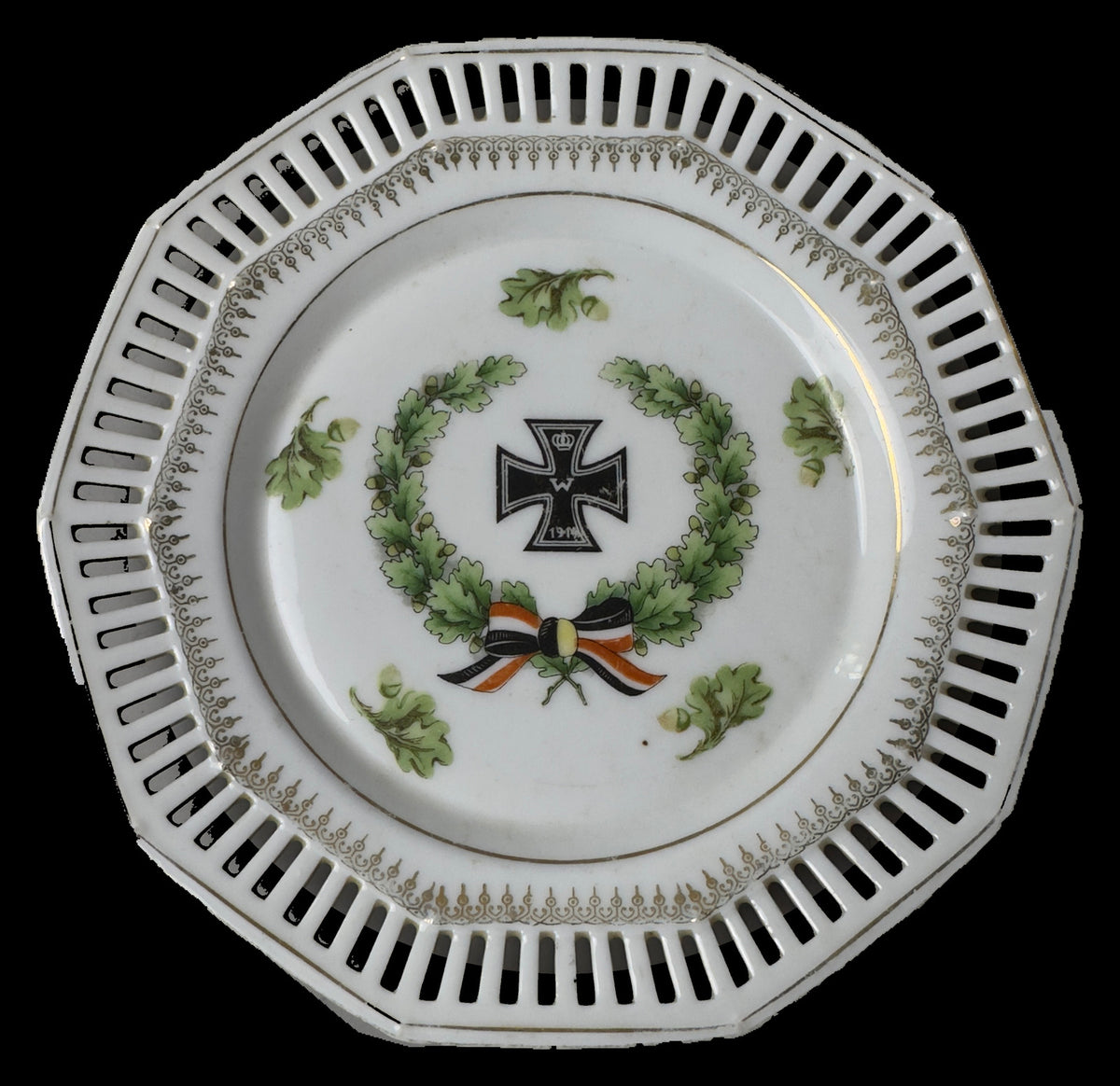 German WWI 1914 Iron Cross Patriotic Porcelain Plate with Pierced Rim