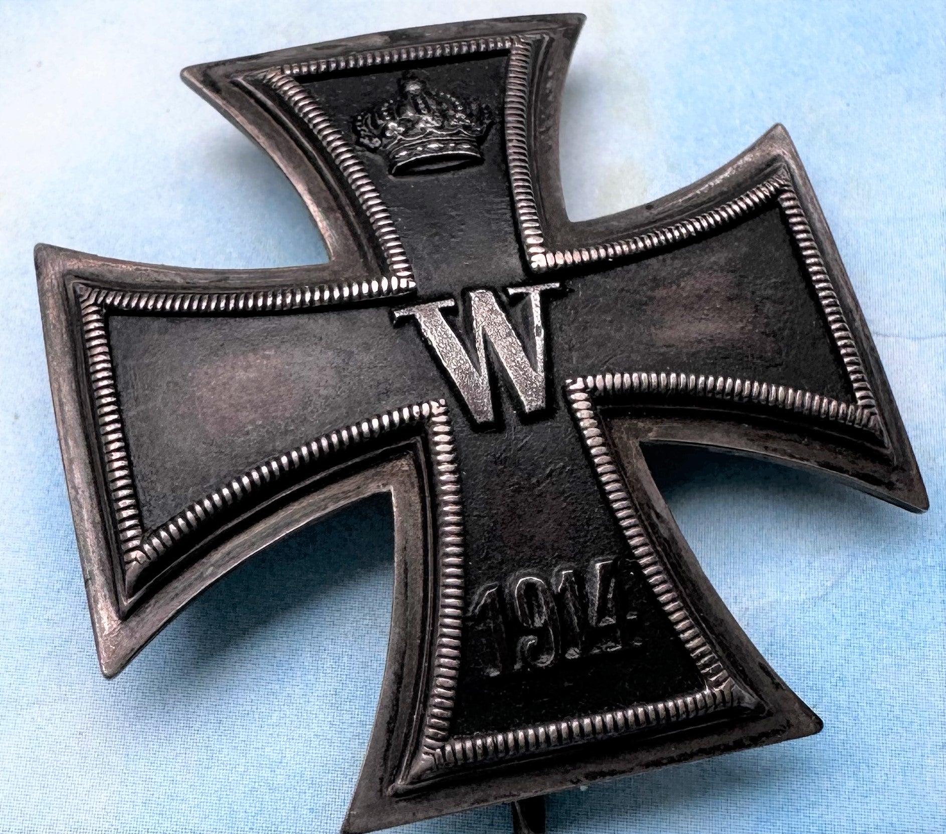 German 1914 Iron Cross 1st Class - J. Godet & Sohn - Vaulted - With Side Hooks - In the Original Presentation Case - Derrittmeister Militaria Group