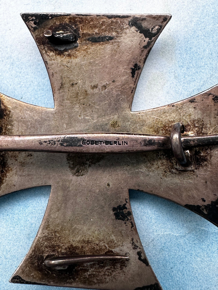 German 1914 Iron Cross 1st Class - J. Godet & Sohn - Vaulted - With Side Hooks - In the Original Presentation Case - Derrittmeister Militaria Group