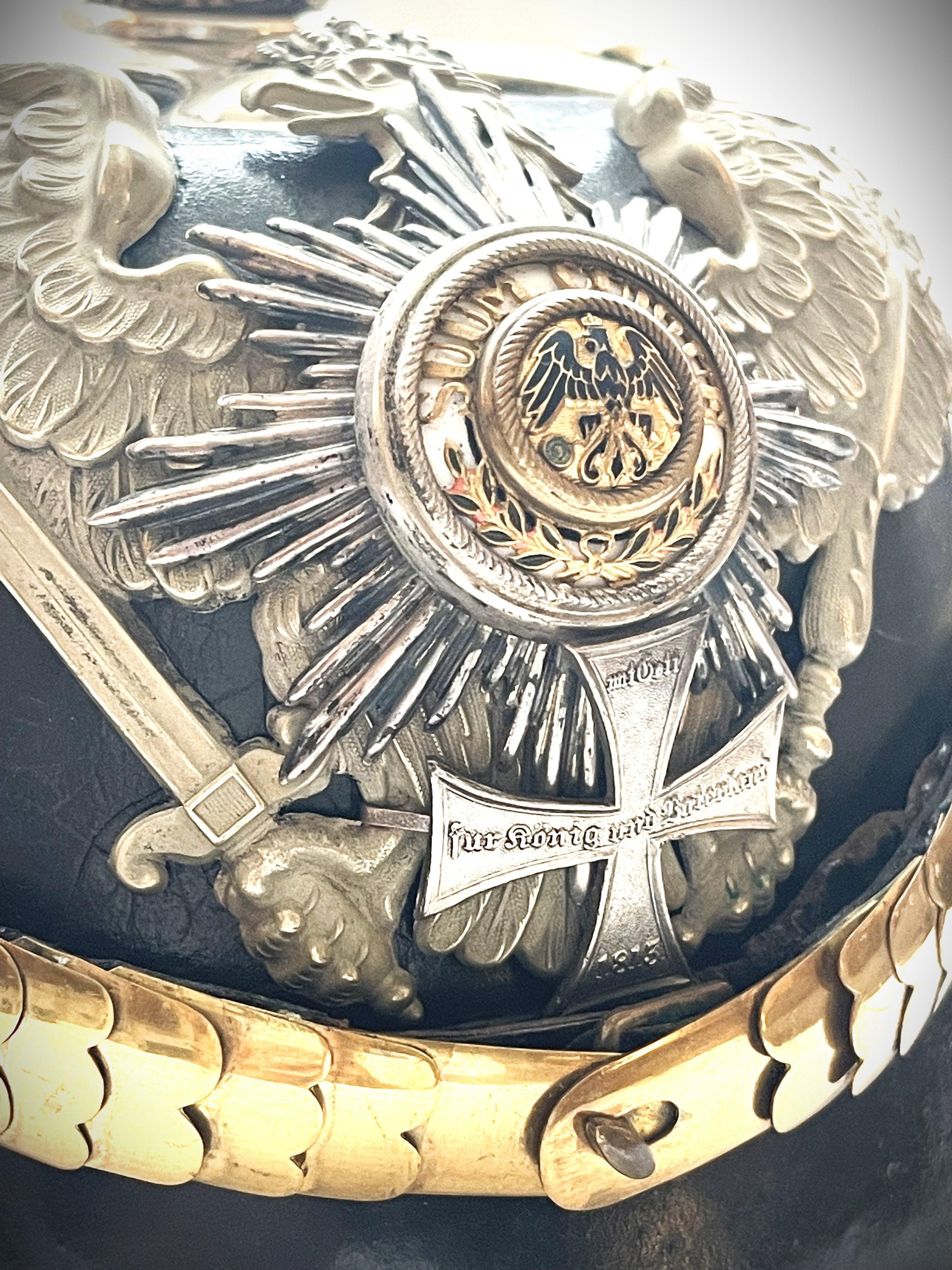 Prussia Pickelhaub / Spiked Helmet for an Reserve Officer in 2 Garde Dragoner Rgt - Derrittmeister Militaria
