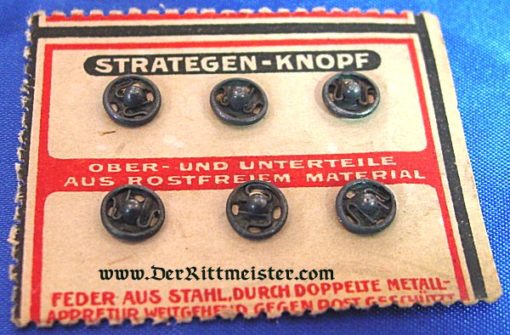Germany Uniform Snap Buttons for Military Use on Original Sales Card - Derrittmeister Militaria Group
