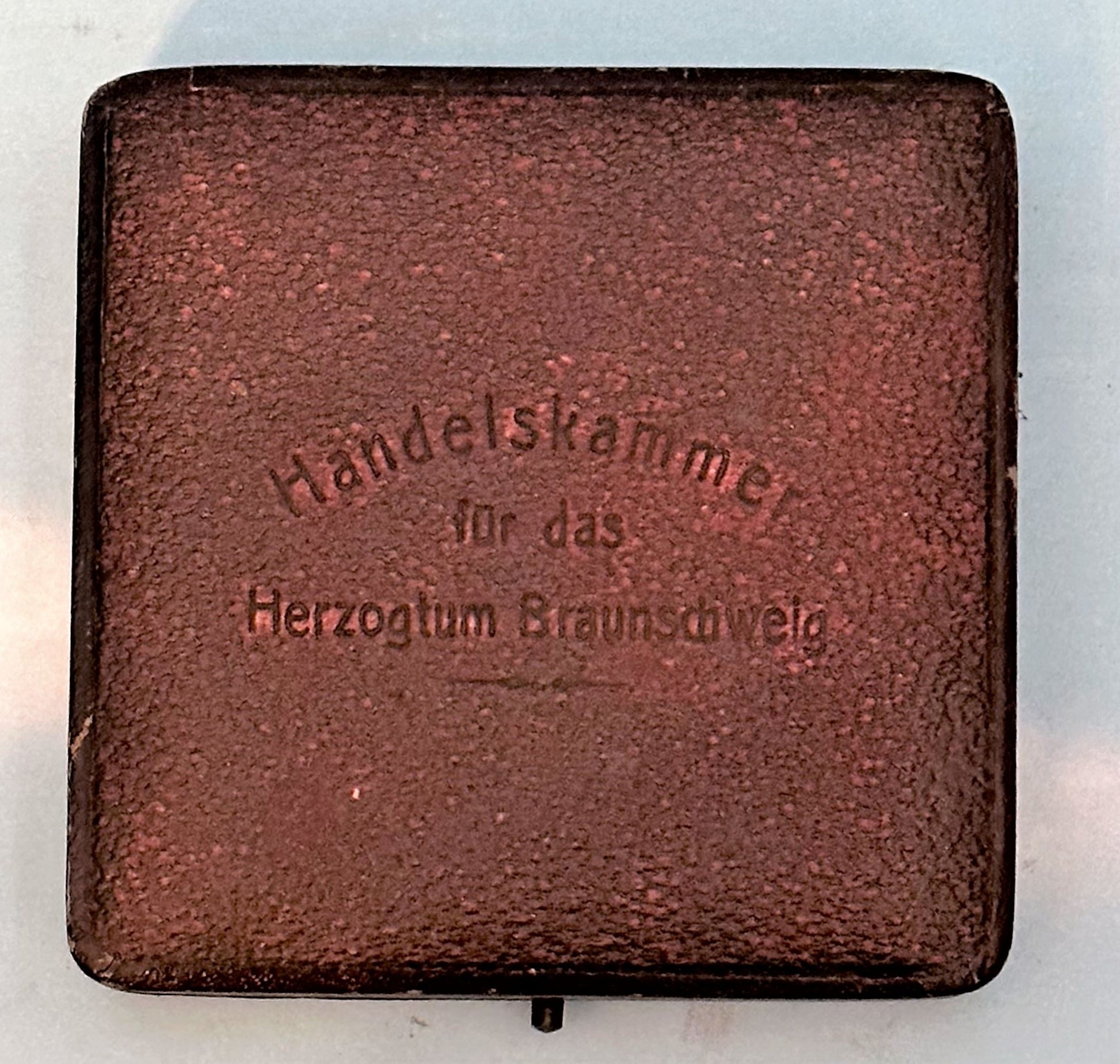 Braunschweig Table Medal for Chamber of Commerce in Original Presentation Case .900 Silver - Derrittmeister Militaria Group