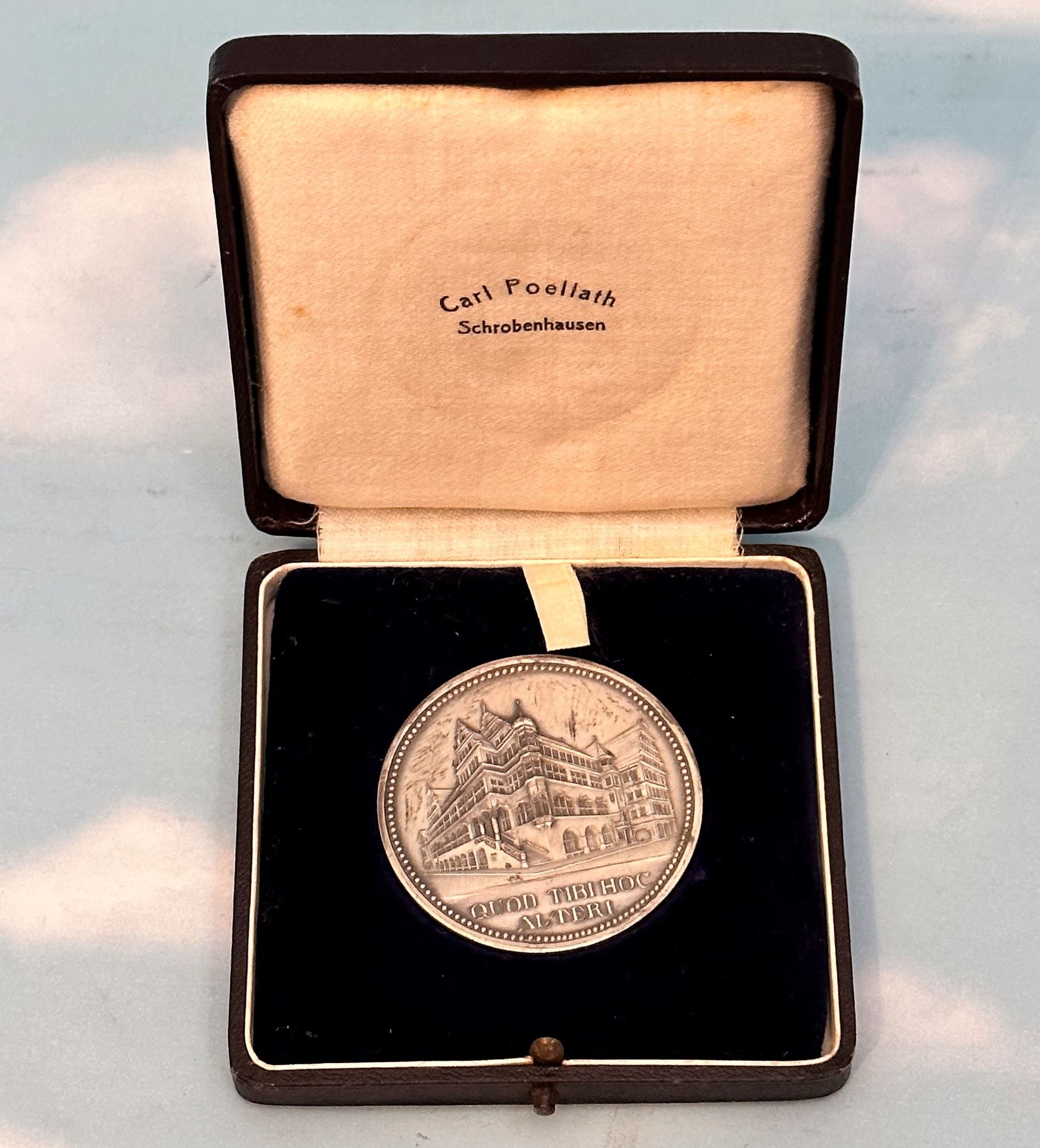 Braunschweig Table Medal for Chamber of Commerce in Original Presentation Case .900 Silver - Derrittmeister Militaria Group