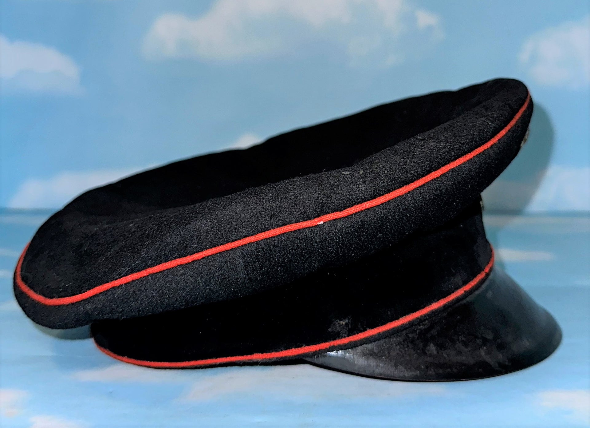 Prussian Schirmmutze / Visor Cap for Officer in Artillerie - Derrittmeister Militaria Group
